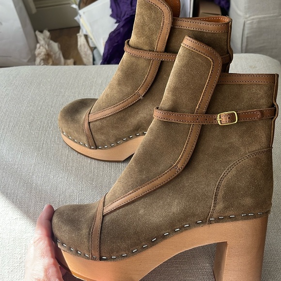 Swedish Hasbeens NWT Tan Suede Sophisticated Jodhpur Booties Clog Boot FUN!!! 🌈 - Picture 5 of 12